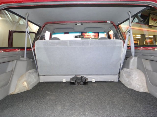 1994 Ford Bronco 105" WB XLT - photo 6