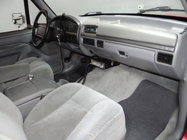 1994 Ford Bronco 105" WB XLT - photo 8