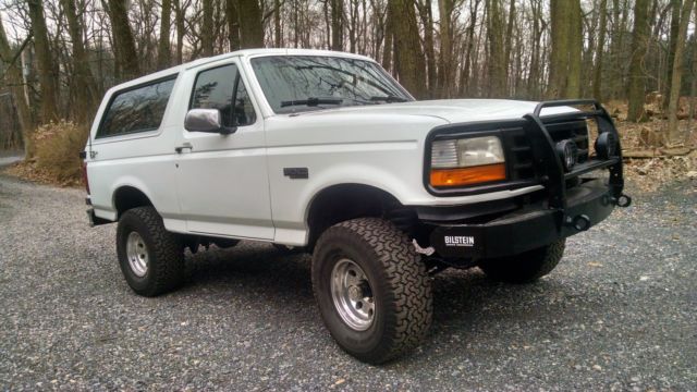 1994 Ford Bronco XLT - photo 2