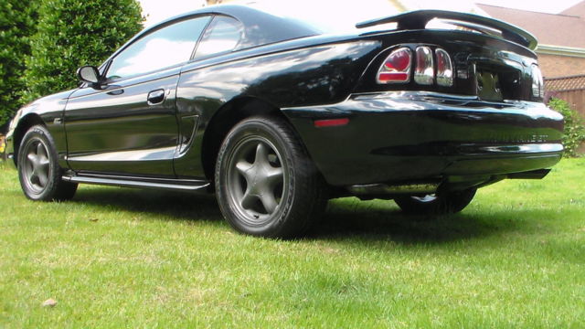 1994 Ford Mustang GT - photo 4