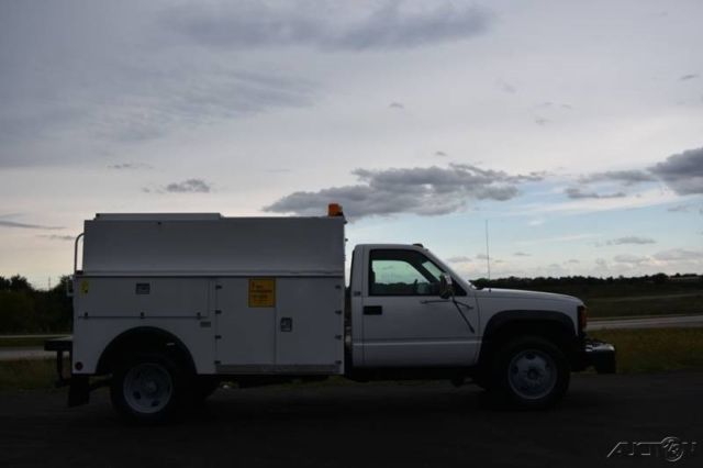 1994 GMC Sierra 3500 Enclosed Service Body - photo 3