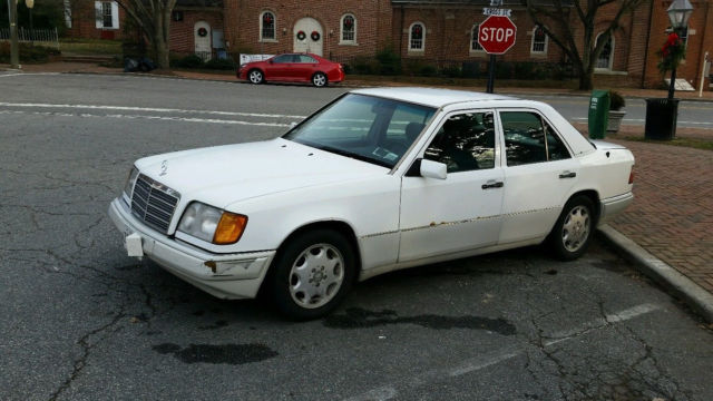 1994 Mercedes-Benz E-Class sedan - photo 3