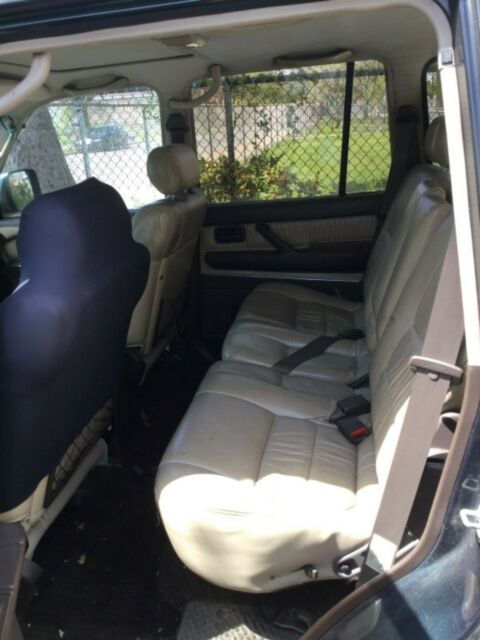 94 Toyota Land Cruiser 171.000 miles one owner 1994 Toyota Land Cruiser