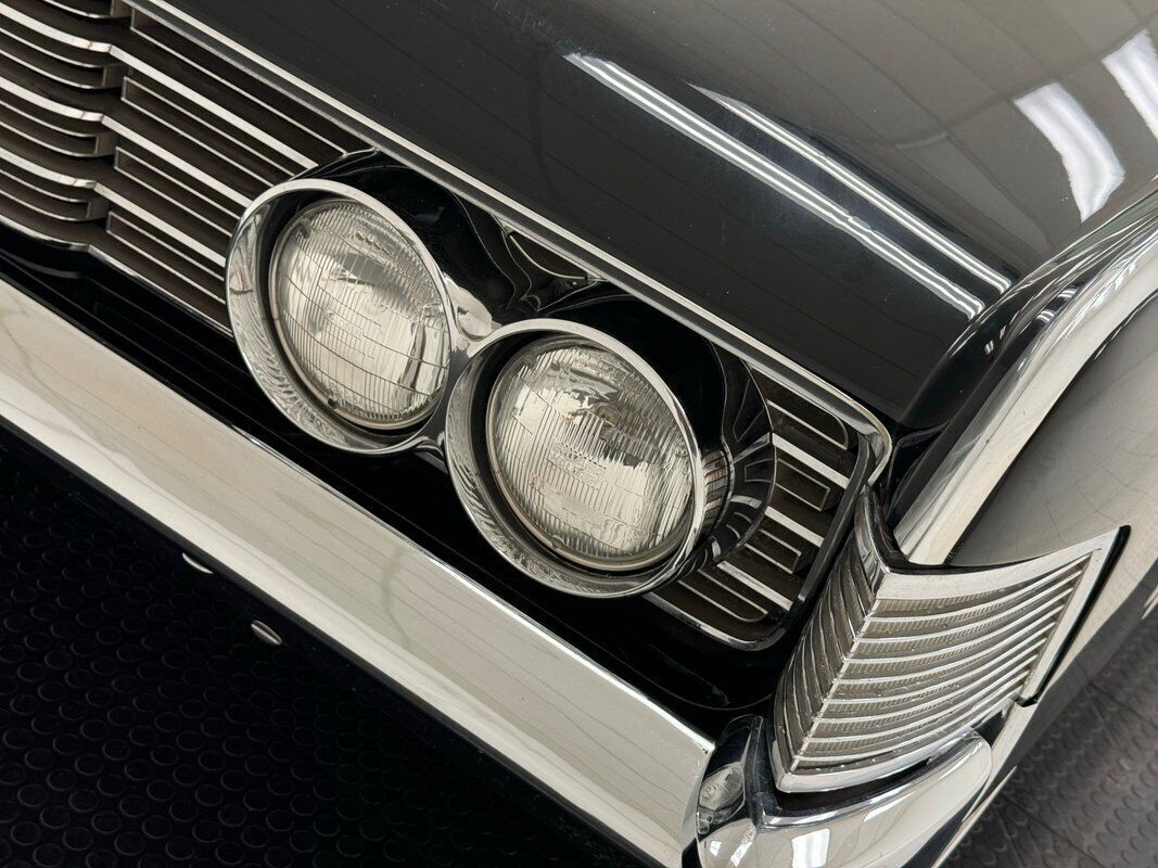 1965 Lincoln Continental Convertible - photo 11