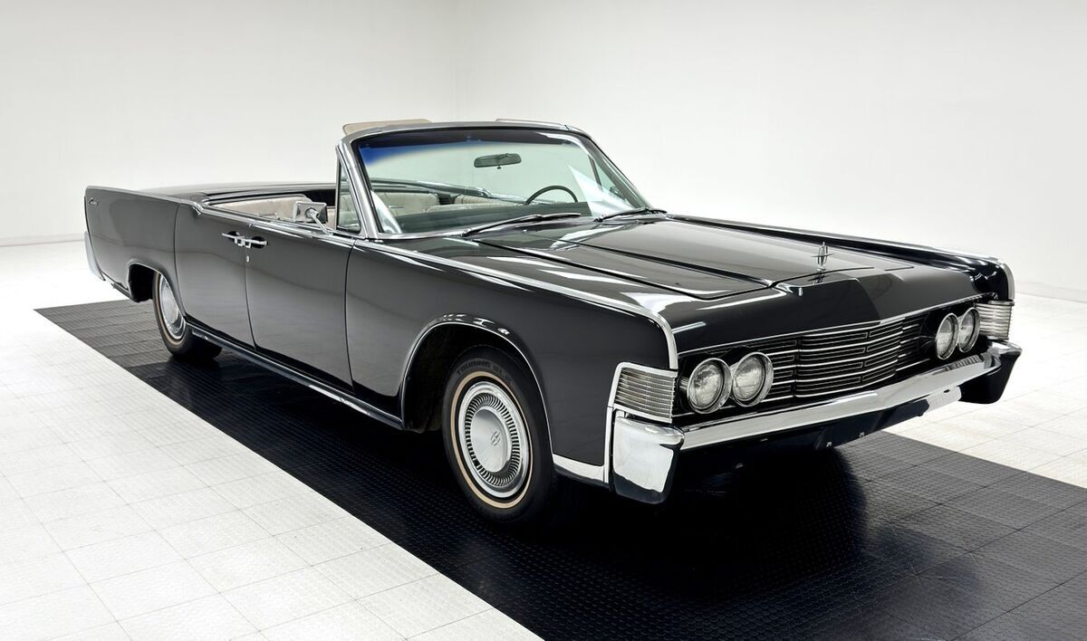 1965 Lincoln Continental Convertible - photo 7