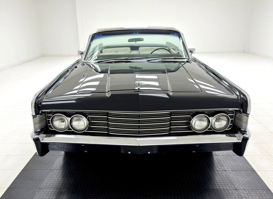 1965 Lincoln Continental Convertible - photo 8