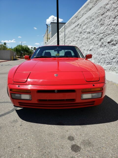 944 Turbo (951) - Runs & Drives - Clean Title - Guards Red w/ Black Interior 1986 Porsche 944