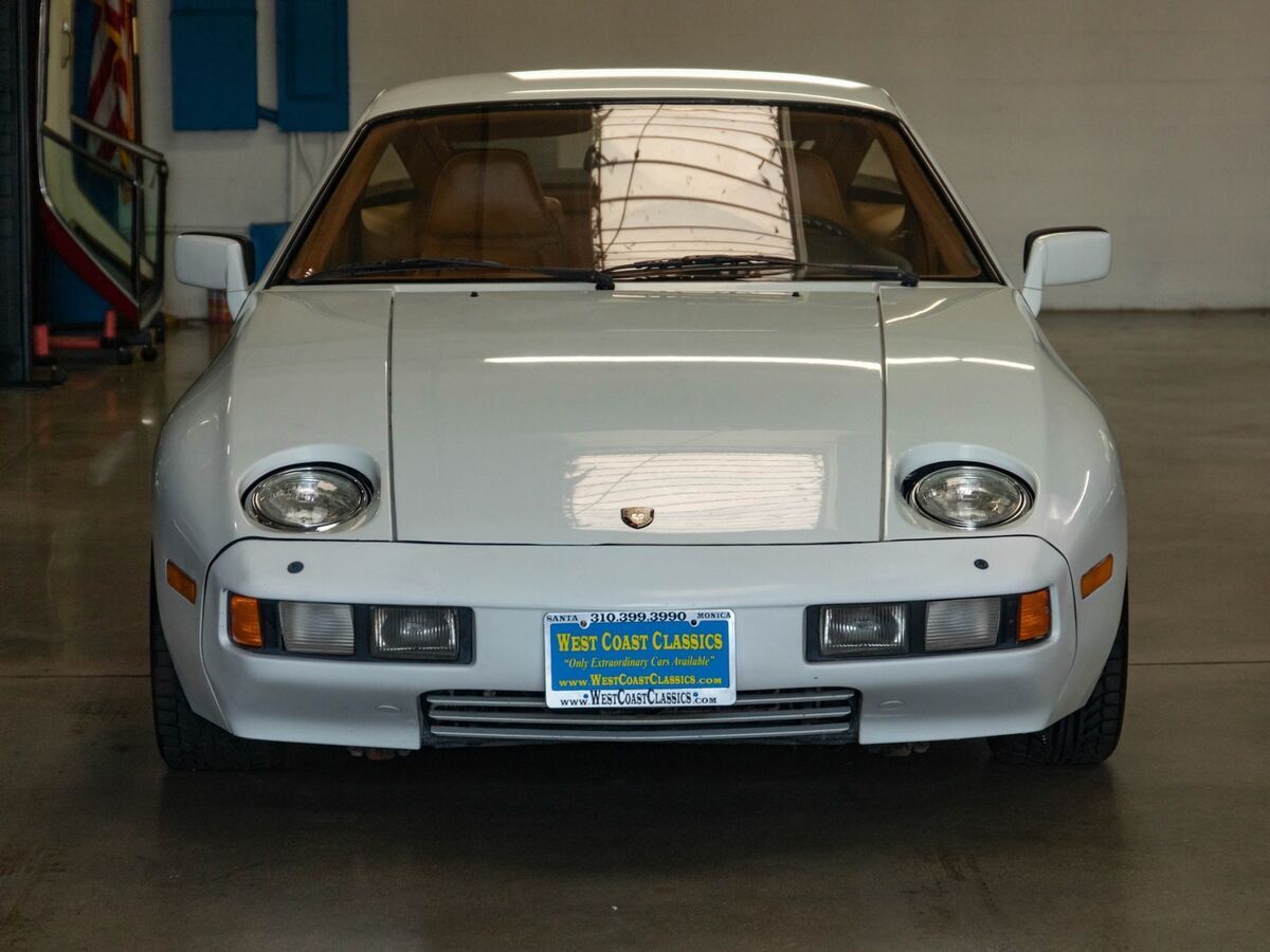 1979 Porsche 928 5 spd 2 Door V8 Coupe - photo 13