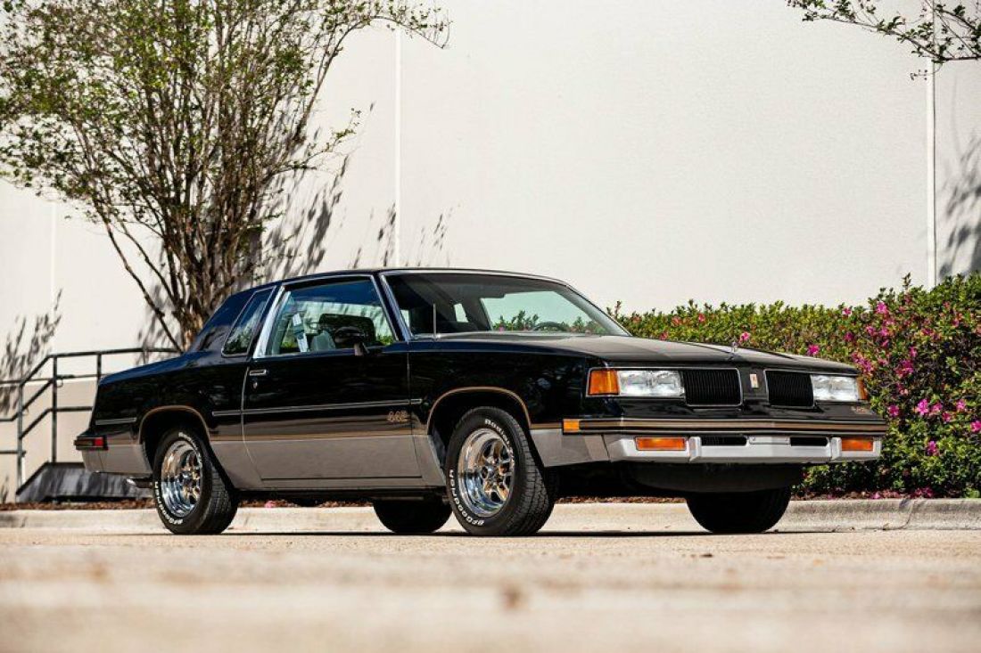 1987 Oldsmobile 442 - photo 3