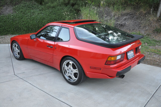 1987 Porsche 944 Turbo - photo 3