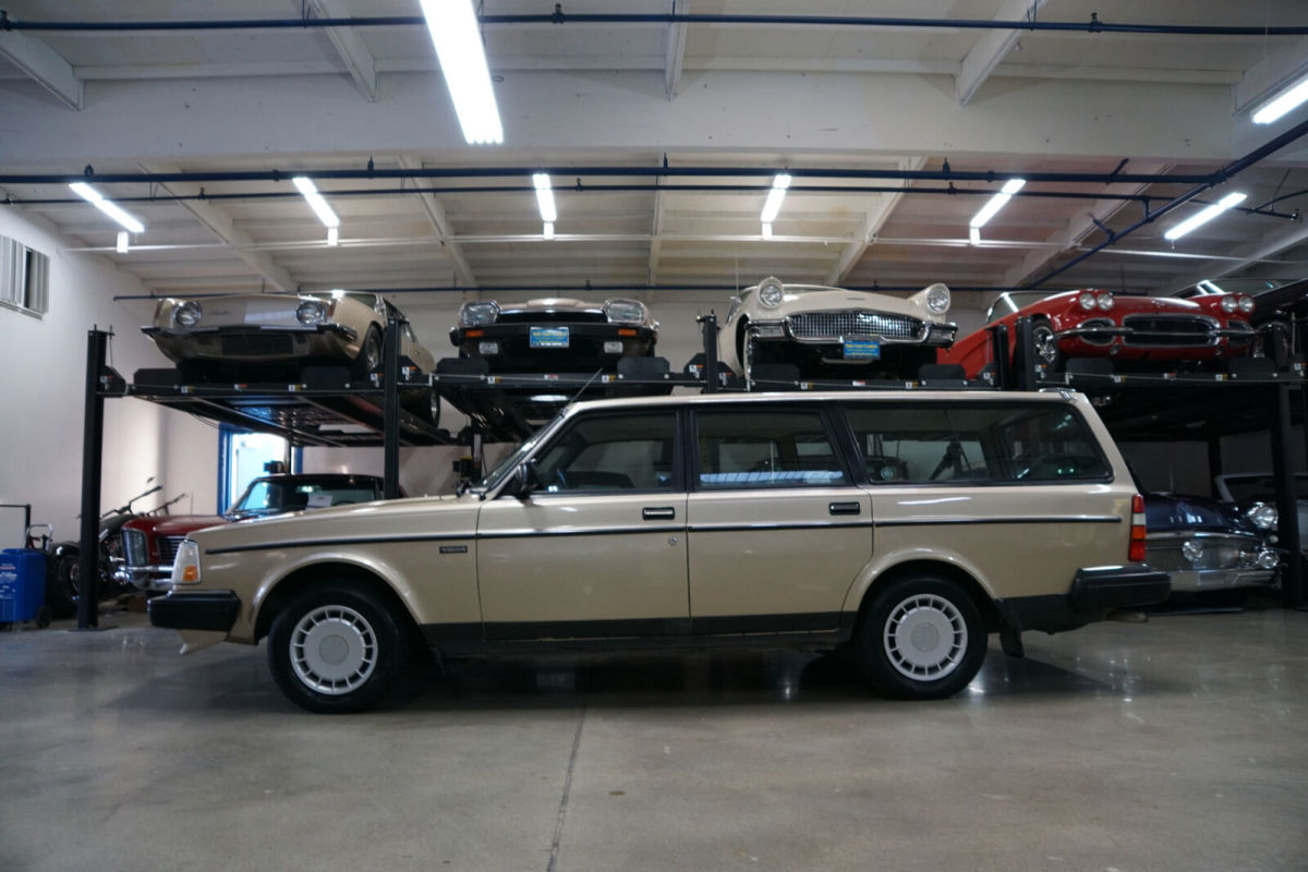 1989 Volvo 240 DL STATION WAGON GL - photo 2