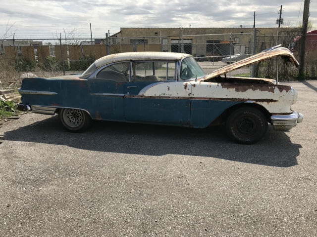 1956 Pontiac Star Chief - photo 3