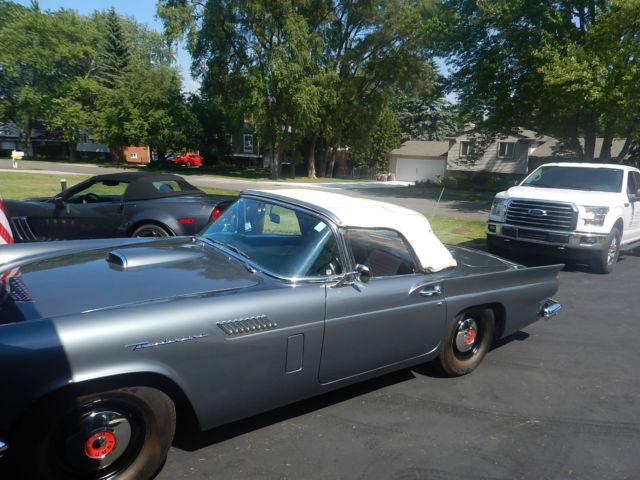 1957 Ford Thunderbird - photo 12