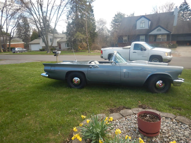 1957 Ford Thunderbird - photo 4