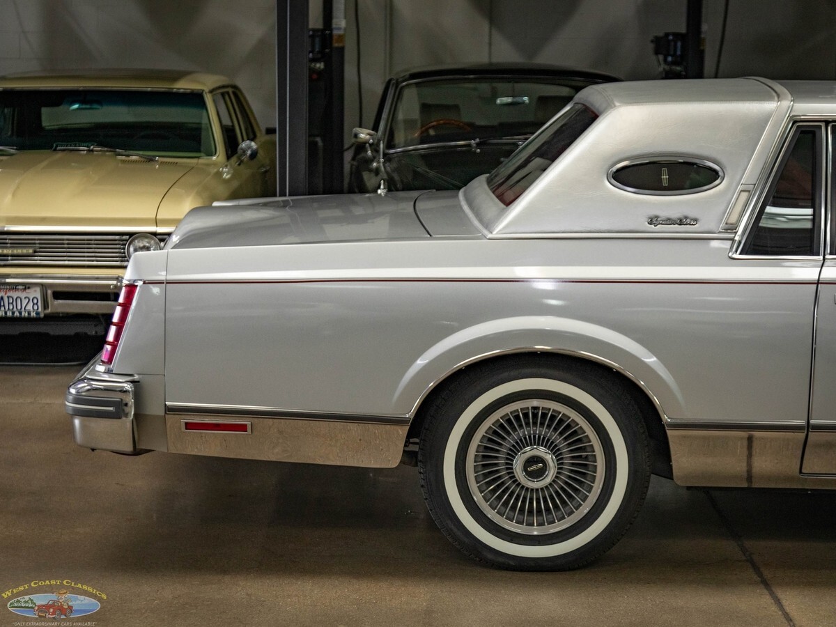 1980 Lincoln Continental Mark VI Signature Series - photo 2