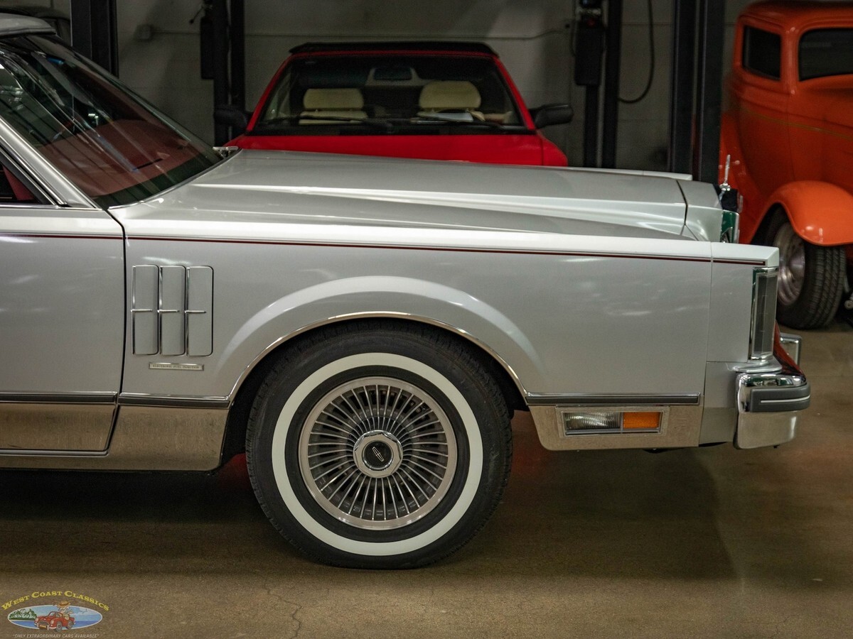 1980 Lincoln Continental Mark VI Signature Series - photo 4