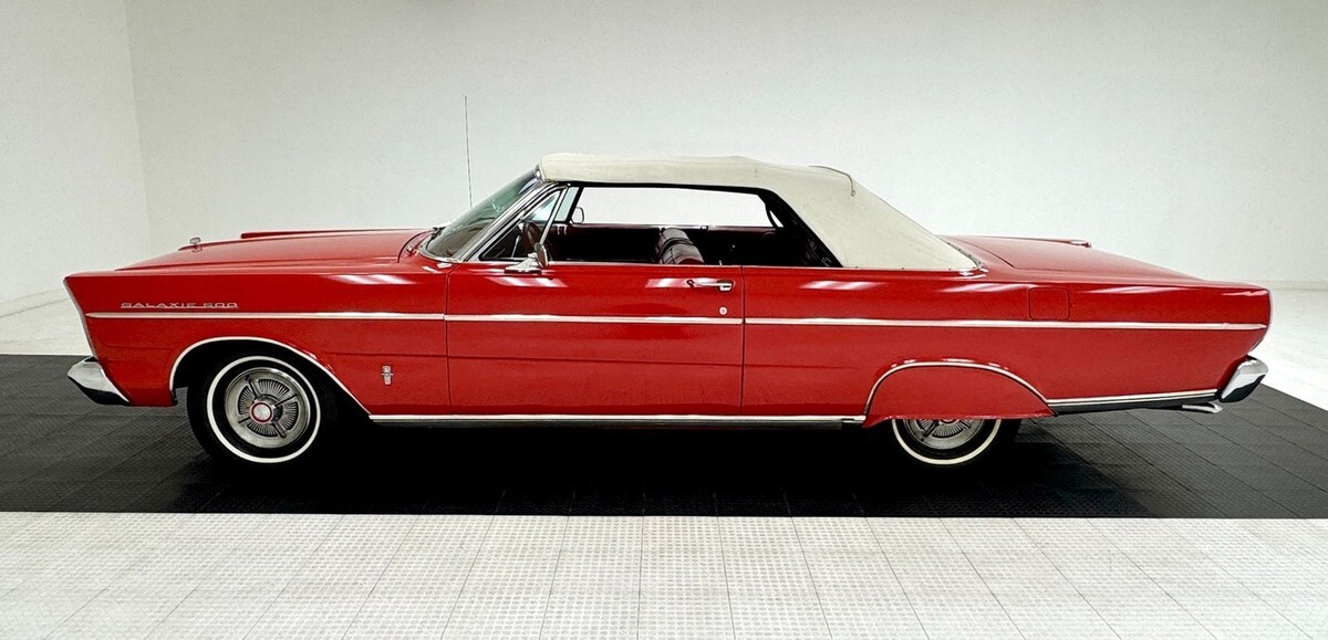 1965 Ford Galaxie 500 Convertible - photo 3