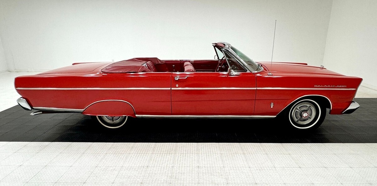 1965 Ford Galaxie 500 Convertible - photo 9