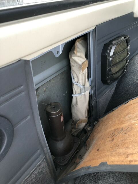 1988 Toyota Land Cruiser FJ62 - photo 10