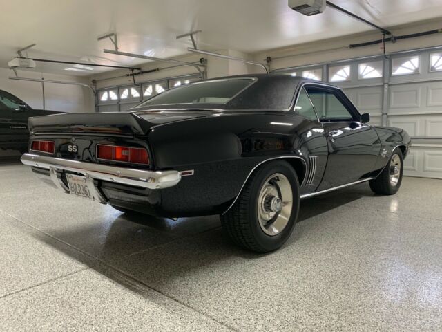 1969 Chevrolet Camaro - photo 8