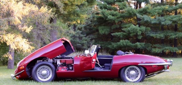 !970 Jaguar E-Type Roadster Series II 1970 Jaguar E-Type