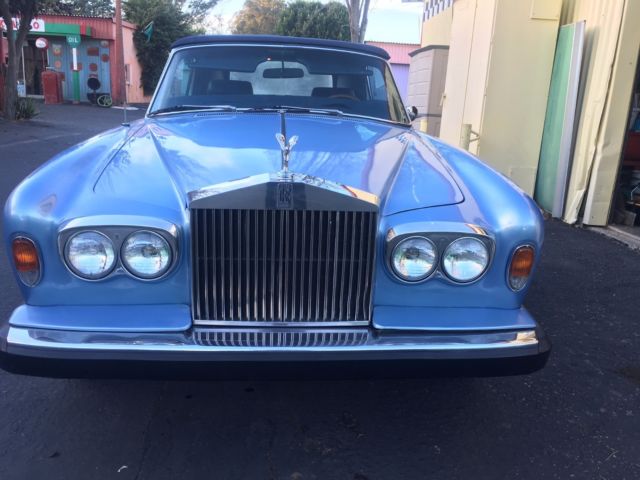 !975 Rolls Royce Corniche convertible 1975 Rolls-Royce Corniche
