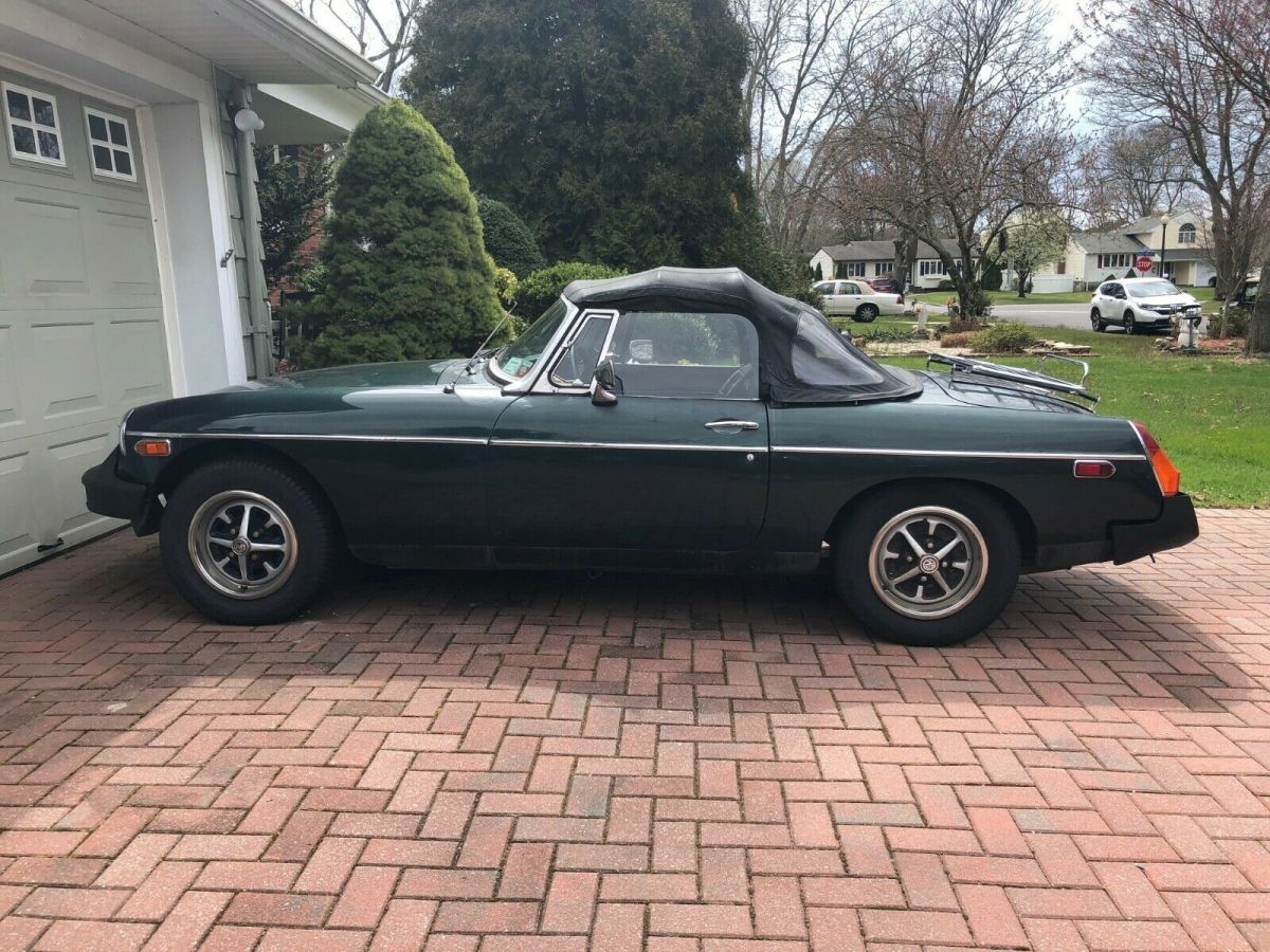 1976 MG MGB roadster - photo 2
