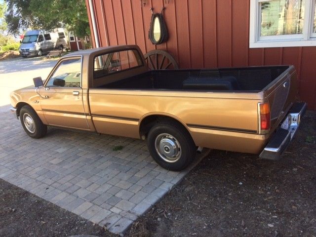 !986 Isuzu Low Millage Turbo Diesel Pup Pickup 1986 Isuzu PUP Long Bed