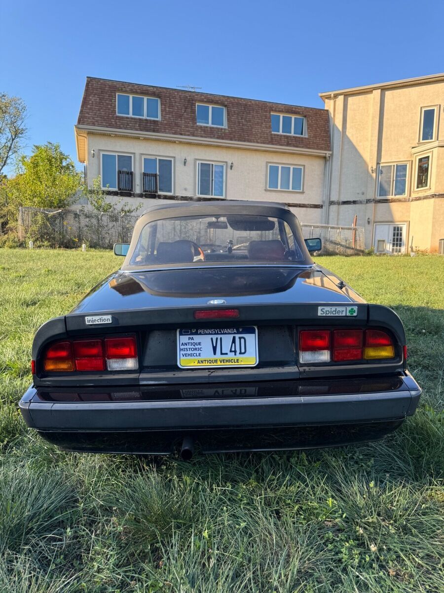 1988 Alfa Romeo Spider Quadrifoglio with 99,132.00 original miles - photo 9