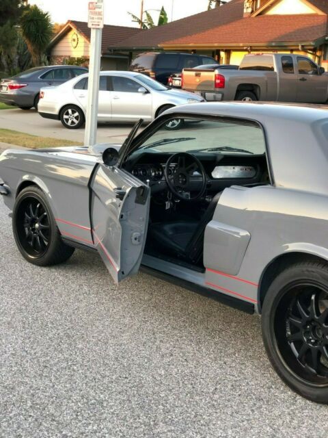 1966 Ford Mustang - photo 3