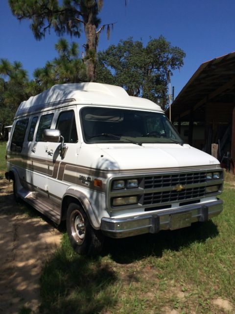 1993 Chevrolet G20 Van Tan - photo 3
