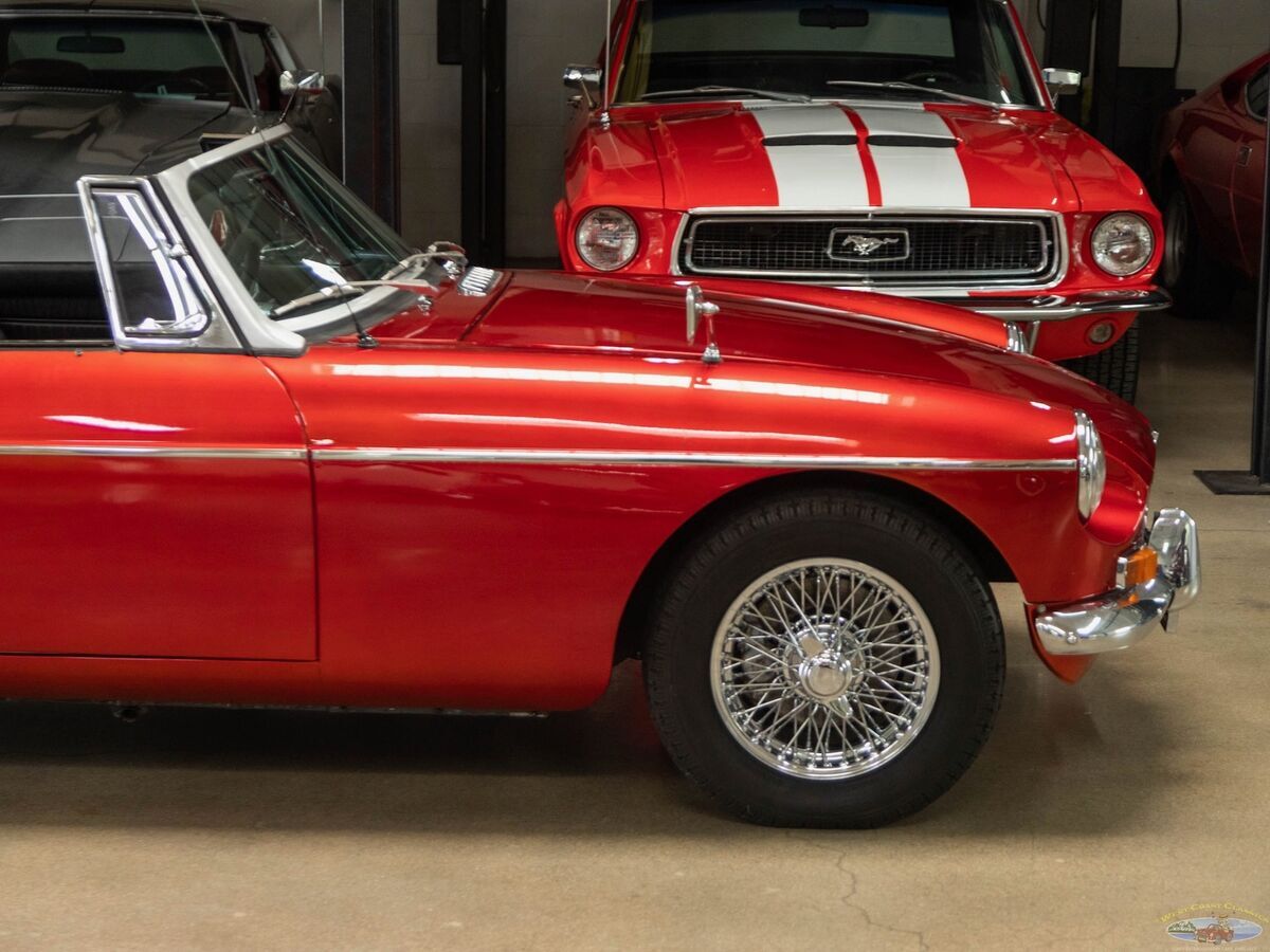 1969 MG MGB Mark II Convertible - photo 4