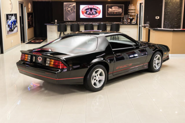 1990 Chevrolet Camaro IROC Z28 - photo 12