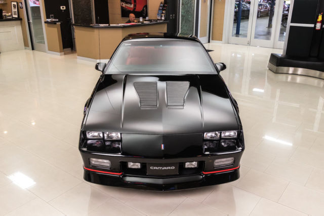 1990 Chevrolet Camaro IROC Z28 - photo 7