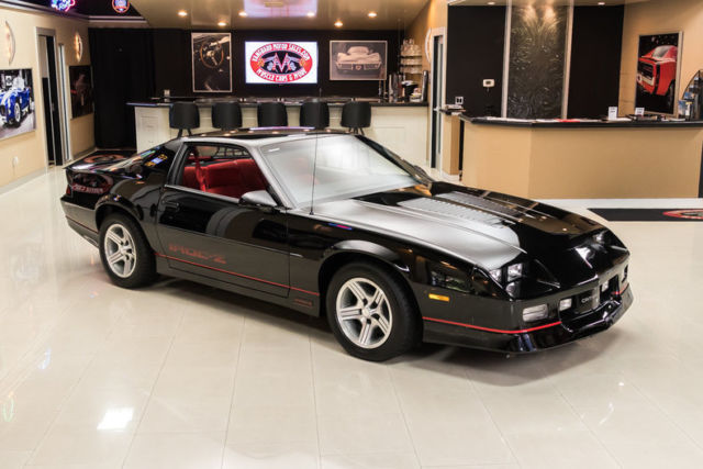 1990 Chevrolet Camaro IROC Z28 - photo 9