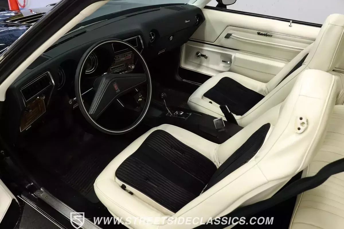 1975 Oldsmobile Cutlass Hurst/Olds W-30 - photo 5