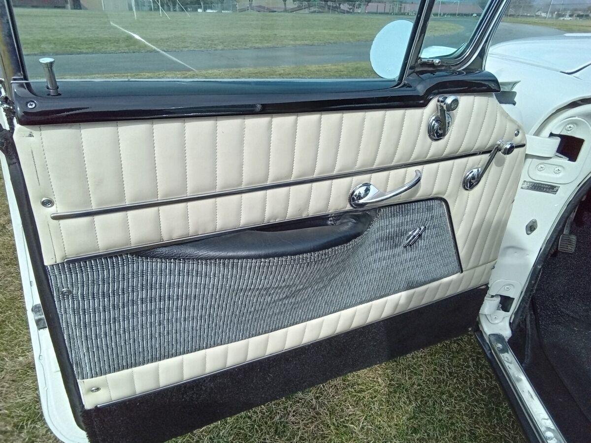 1956 Oldsmobile Supper 88 Holiday - photo 8