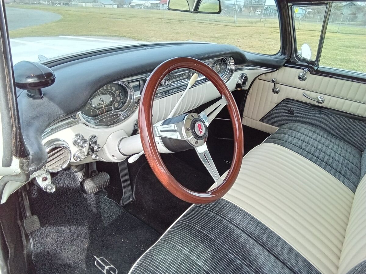 1956 Oldsmobile Supper 88 Holiday - photo 9