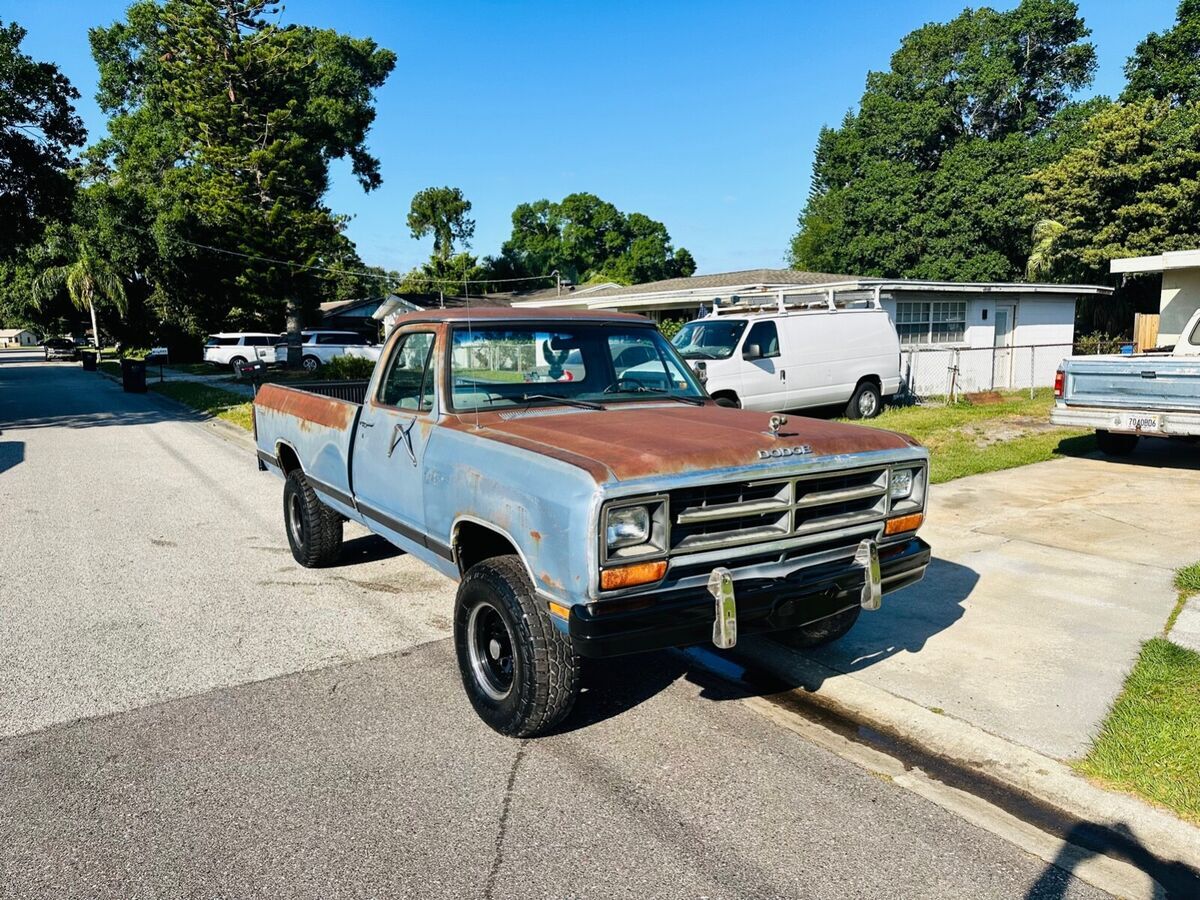1985 Dodge Power Wagon A BeamNG Mad Maxi Patina Prospector Royal SE 4x4 - photo 13
