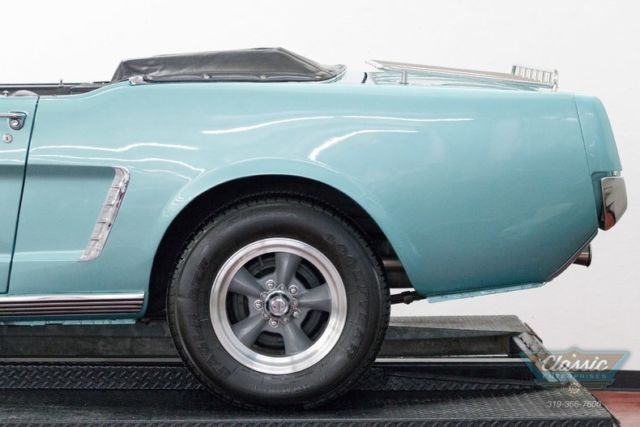 1965 Ford Mustang convertible show ready and correct to original - photo 8