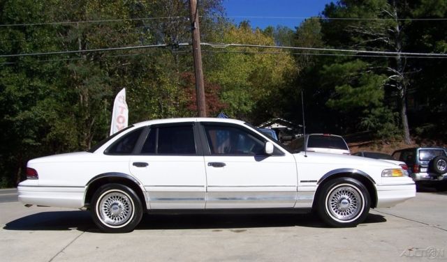 1994 Ford Crown Victoria LX 67k LOADED 2 THE MAX LEATHER DIGITAL DASH LTD TOW PK - photo 7