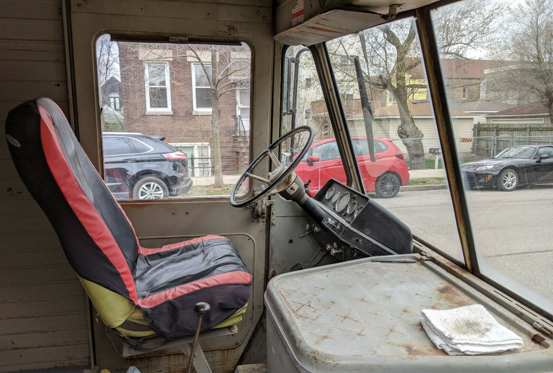 1968 International Harvester M800 - photo 3