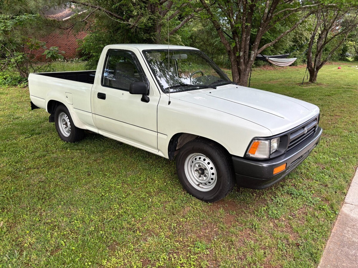 1993 Toyota Pickup - photo 2