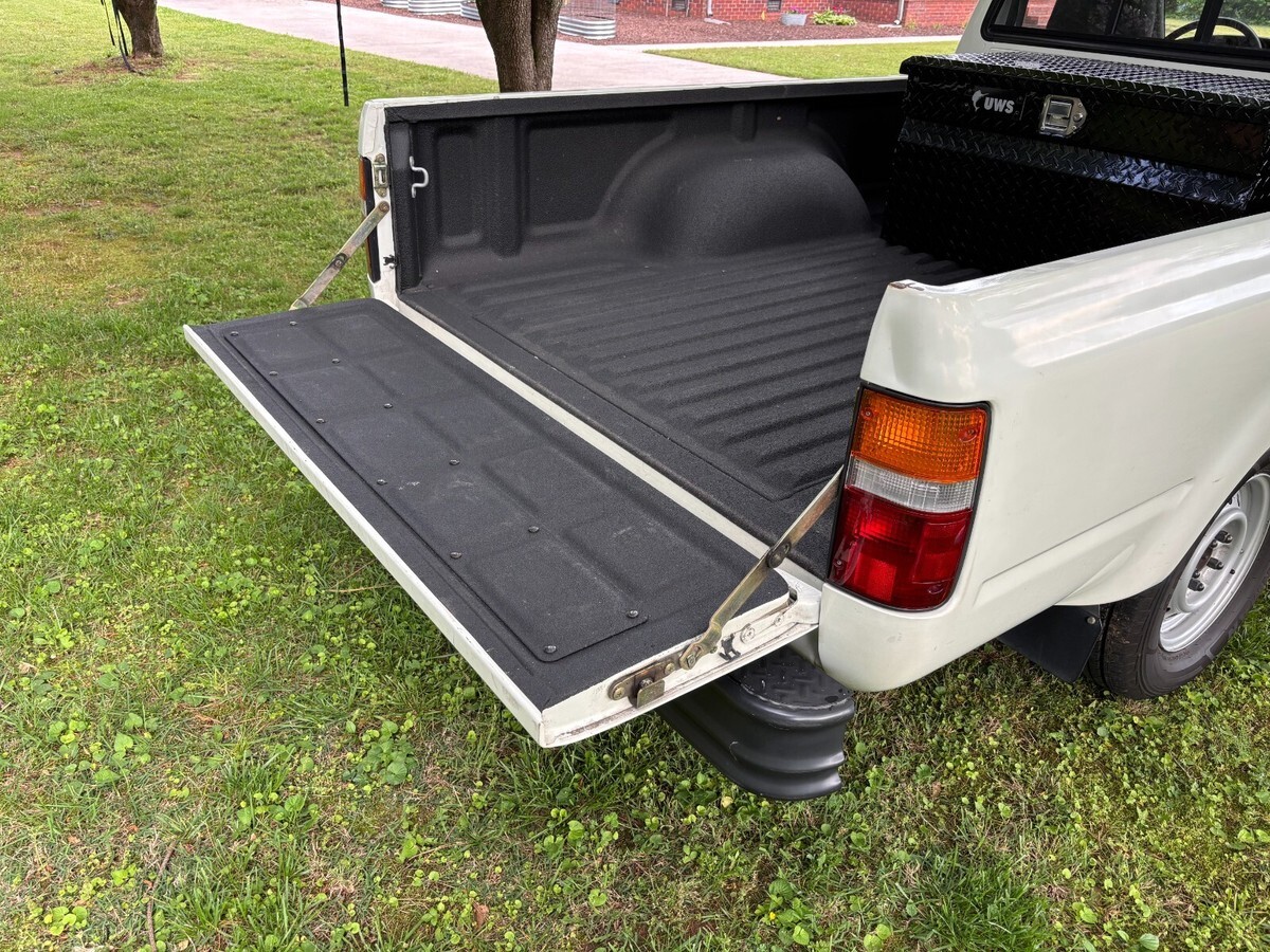 1993 Toyota Pickup - photo 6