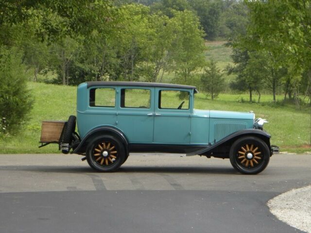 1929 Plymouth Model U Sedan - photo 2