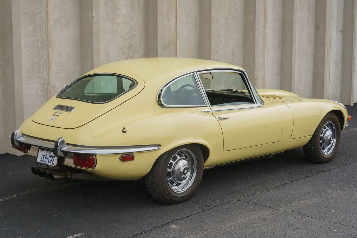 1973 Jaguar E-Type 2+2 Series III - photo 3