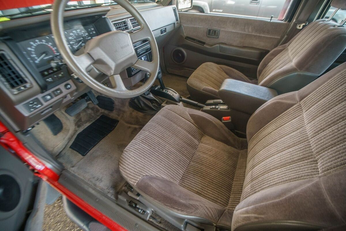 1991 Nissan Pathfinder 4x4 SE - photo 13