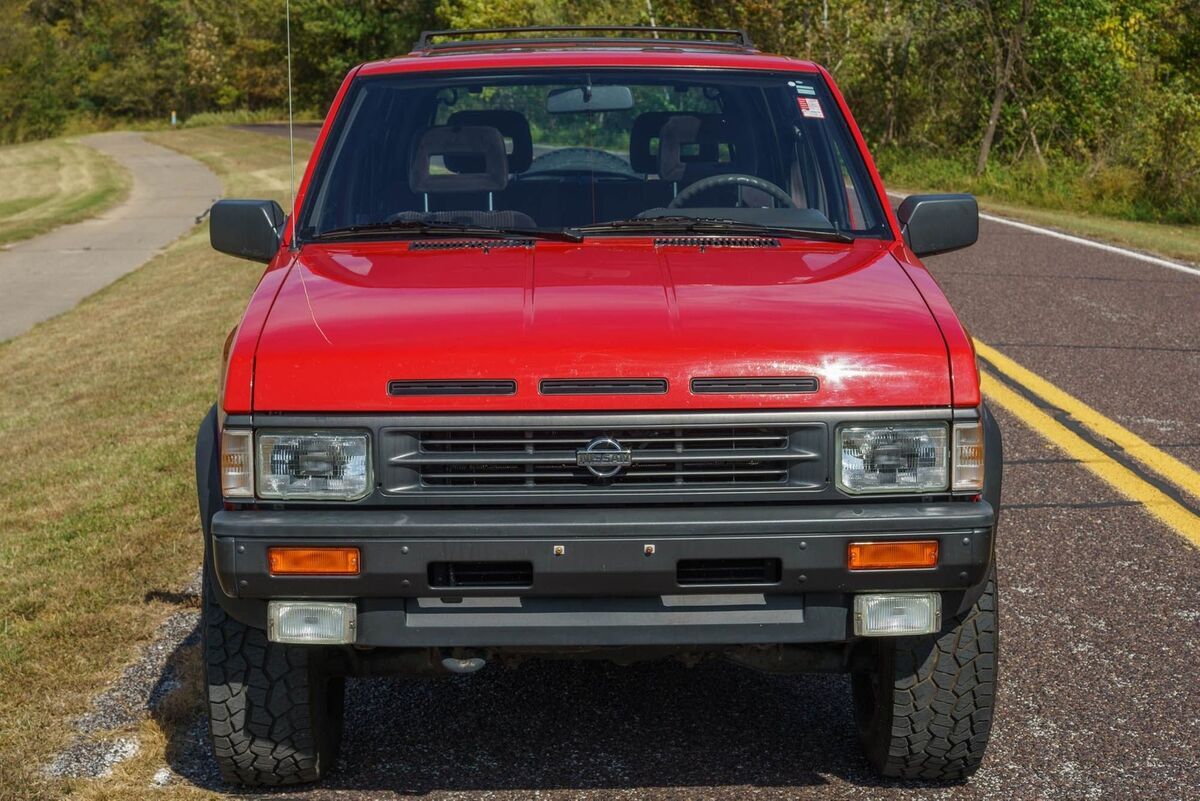 1991 Nissan Pathfinder 4x4 SE - photo 3