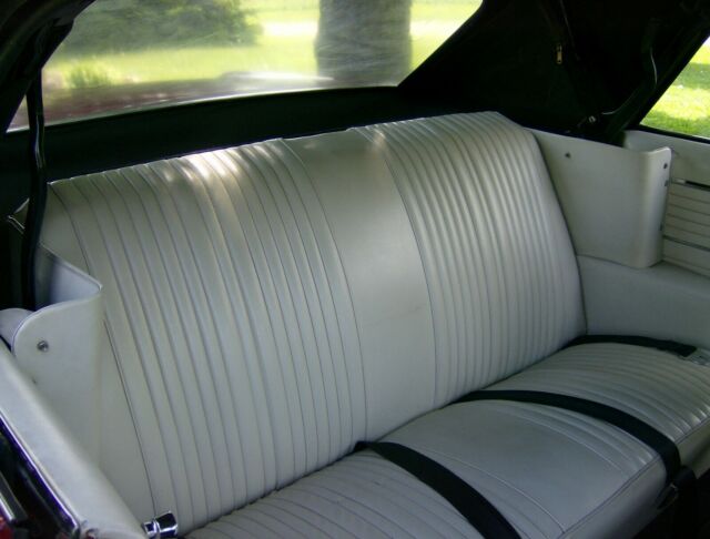 1965 Oldsmobile Cutlass 442 - photo 4