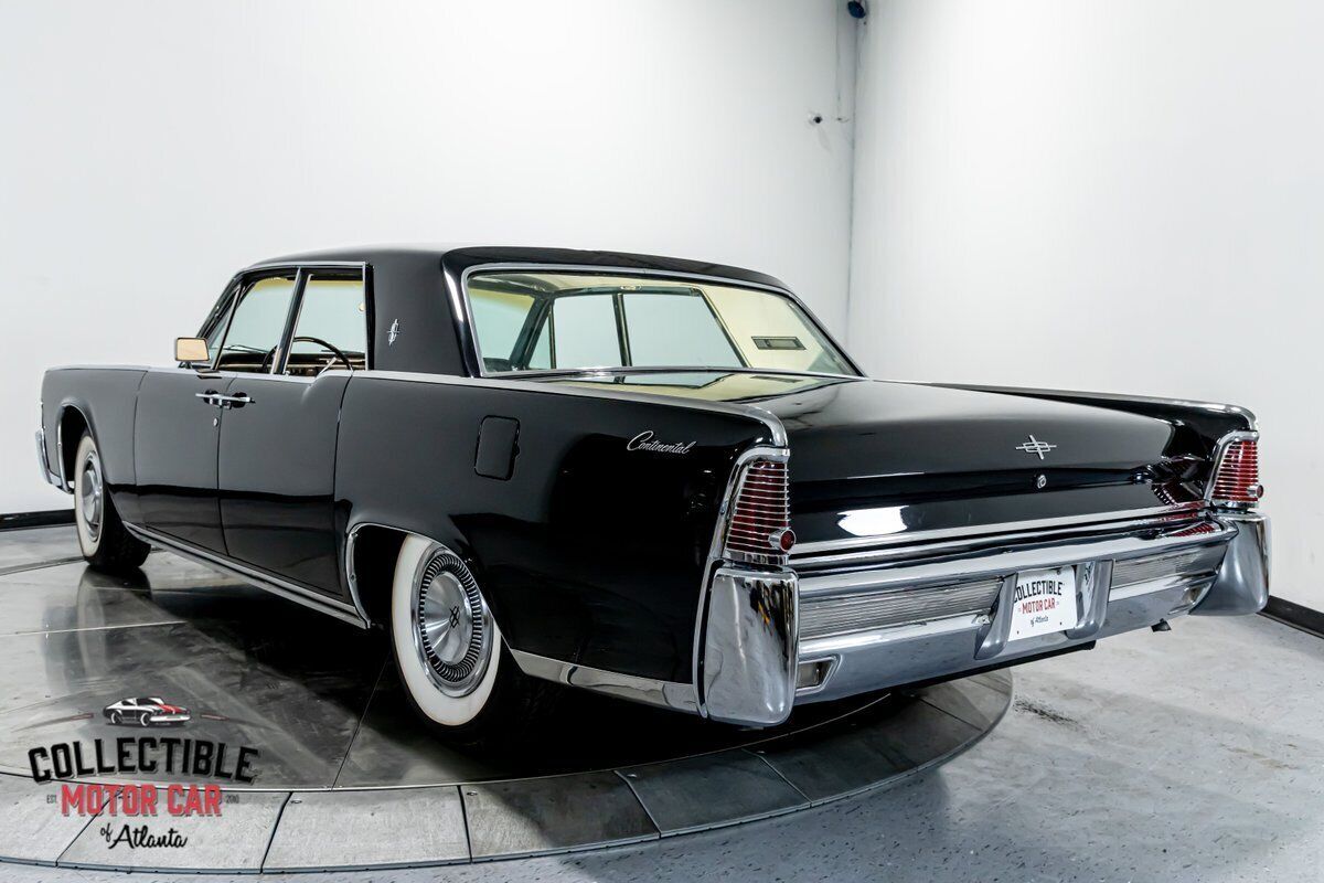 1965 Lincoln Continental - photo 11